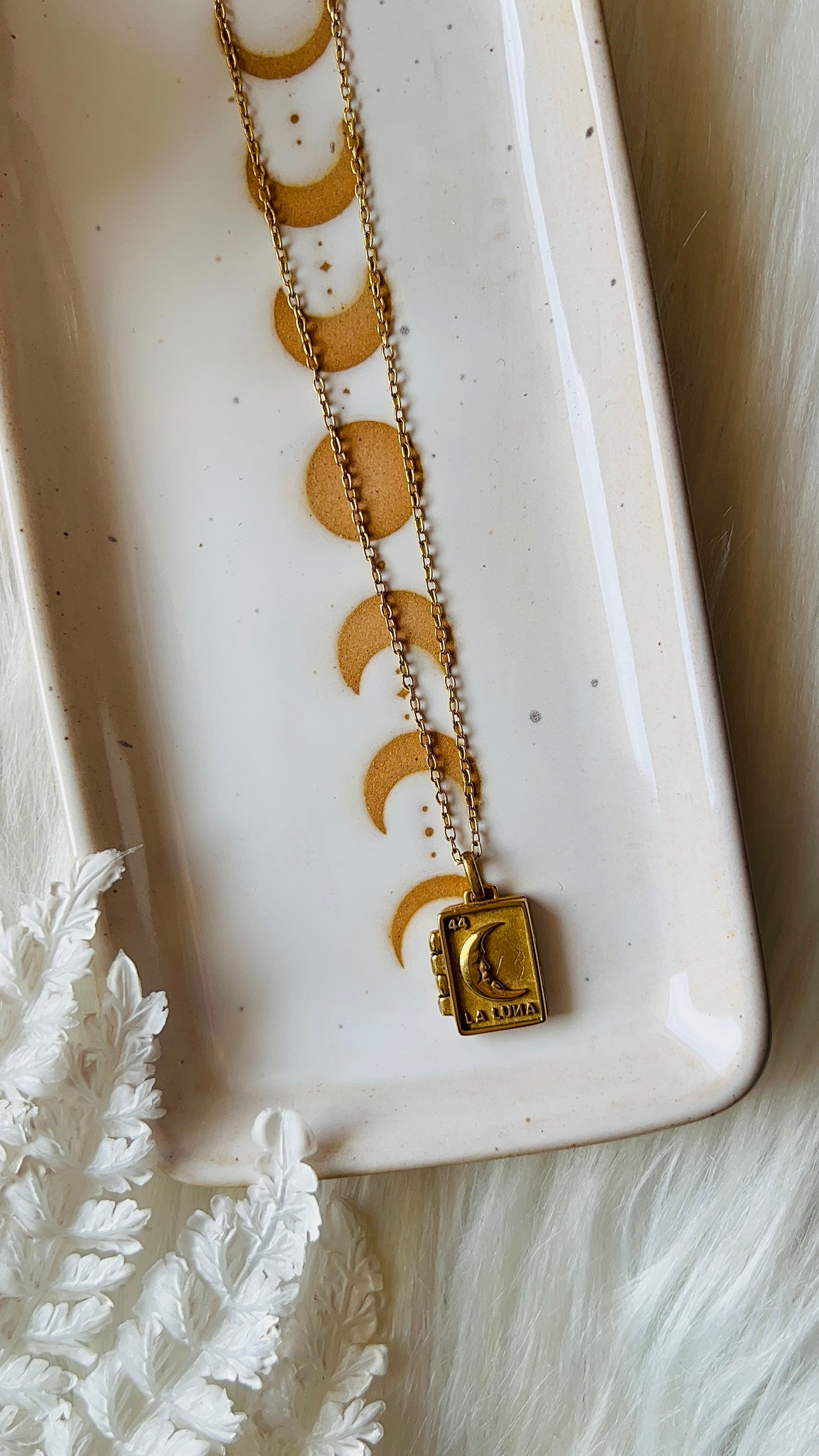 Collana Moon