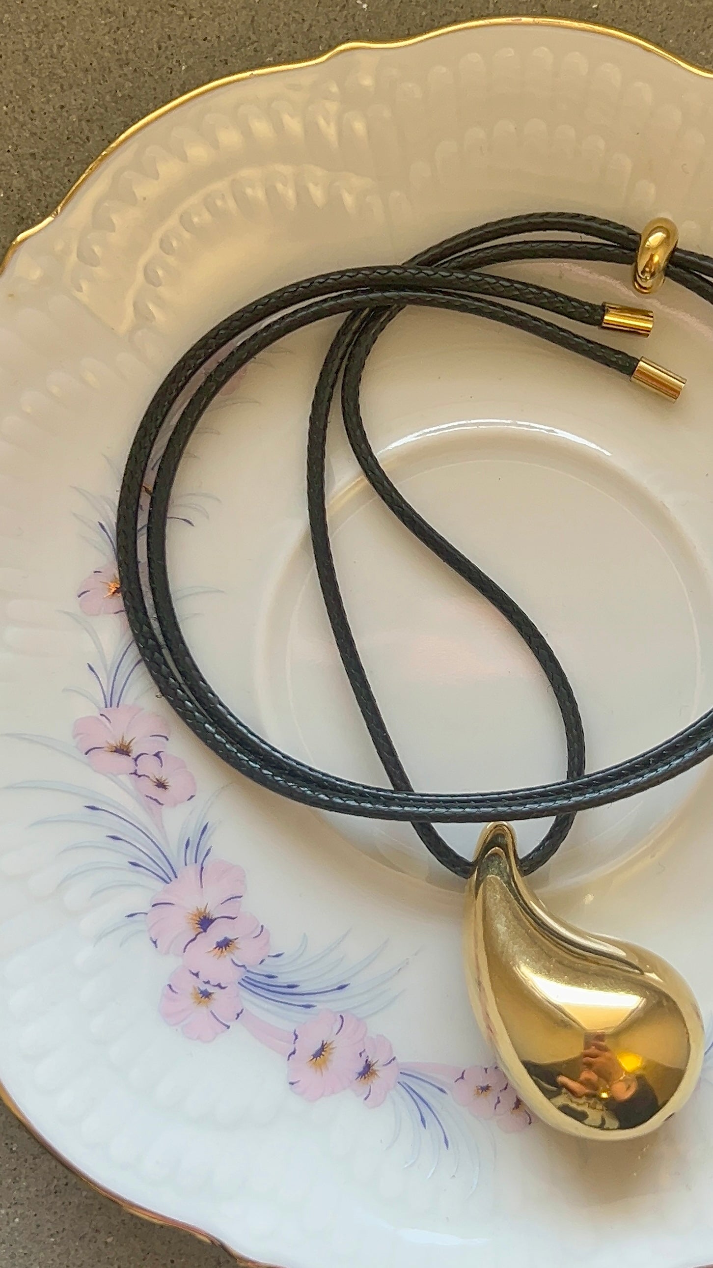 Collana goccia